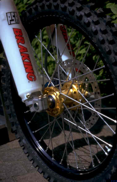 PSA-Fahrwerk.jpg (23347 Byte)